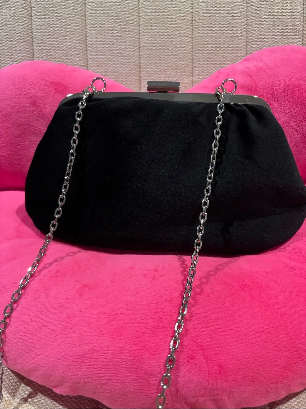 Elegant Black Beaded Evening Clutch with Chain